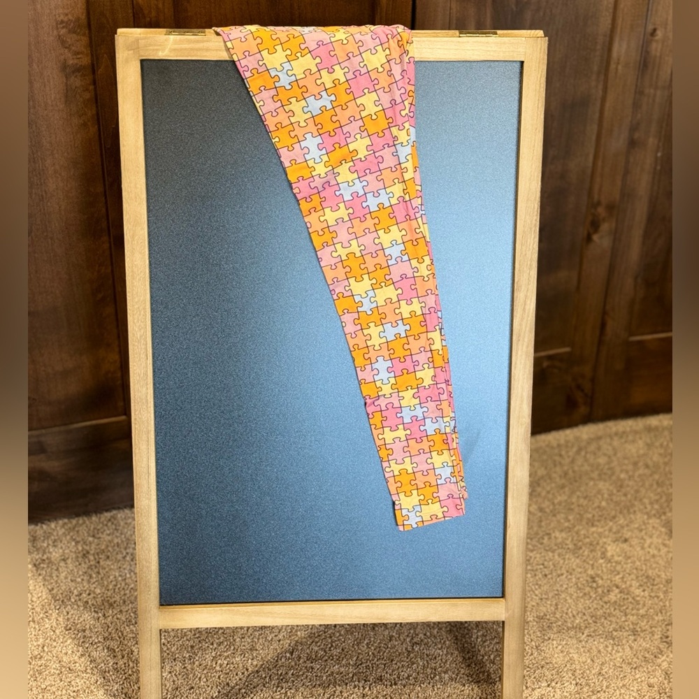 NWOT LuLaRoe leggings OS
